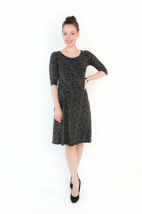 LA.LUKA Berlin – Herbstkleid Blümchen LA.LUKA Berlin – Herbstkleid Blümchen