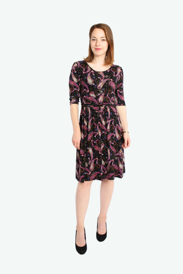 LA.LUKA Berlin – Jerseykleid lila Paisley 2
