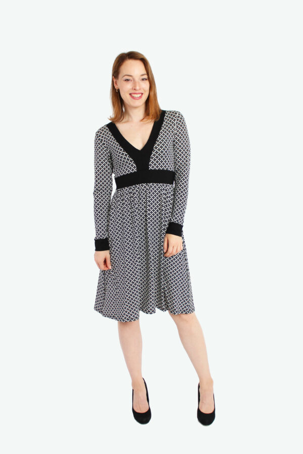 LA.LUKA Berlin – Jerseykleid schwarz weiß(1) LA.LUKA Berlin – Jerseykleid schwarz weiß(1)