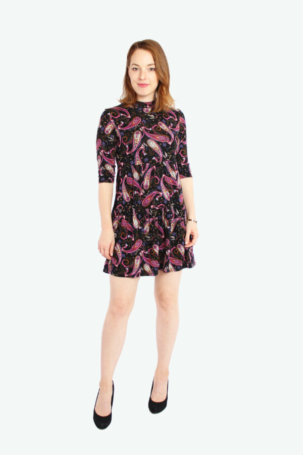 LA.LUKA Berlin – Minikleid lila Paisley 2