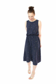 LA.LUKA Berlin – Sommer 2023 Midikleid dunkelblau gold Punkte 3 LA.LUKA Berlin – Sommer 2023 Midikleid dunkelblau gold Punkte 3