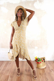 LA.LUKA Berlin – Wickelkleid gelb Blumen 5